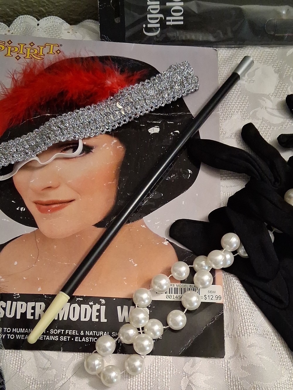 Roaring 20's Accessory Lot - Picture 4 of 6